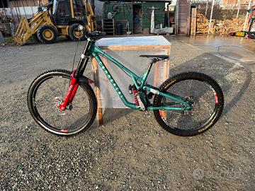Commencal supreme dh v5