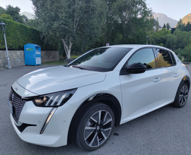 Peugeot e 208 gt elettrica
