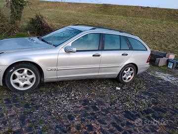 per pezzi di ricambio o intera