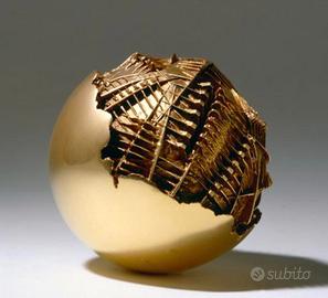 Arnaldo pomodoro sfera  ‘