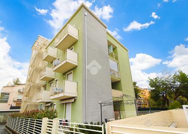 4 LOCALI A GROTTAMMARE