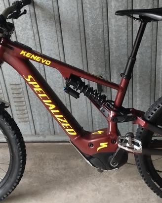 Specialized turbo kenevo Expert 2024