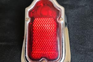 Faro Posteriore Tombstone Cromato Moto Custom HD