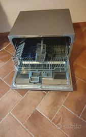 Lavastoviglie libera istallazione 