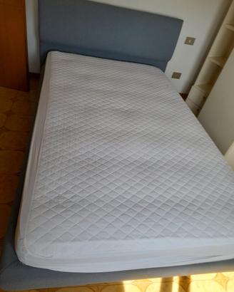 Letto imbottito con materasso
