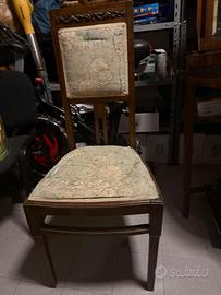Sedia antica imbottita