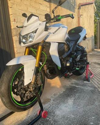 Kawasaki z 750 tenuta maniacalmente