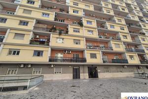 LAZIO / AQUILEIA: AMPIO APPARTAMENTO 3° PIANO