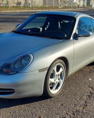 Porsche 911 Carrera coupé Targa Oro