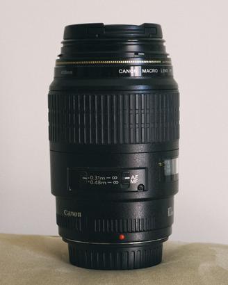 Canon EF 100 mm f 2.8 USM macro
