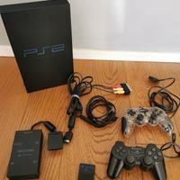 Set Playstation 2 con borsa da viaggio e giochi