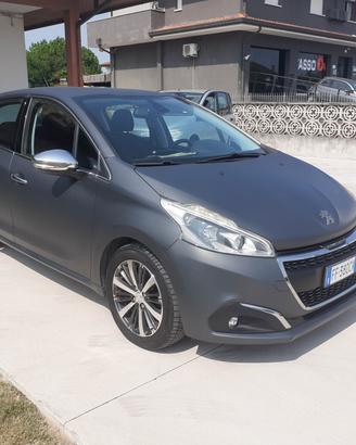 Peugeot 208 Allure 1.6 Hdi 75 cv.NAVI.RETROCAMERA.