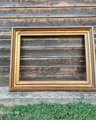 Cornice in legno