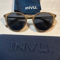 Occhiali da sole INVU polarizzati con custodia