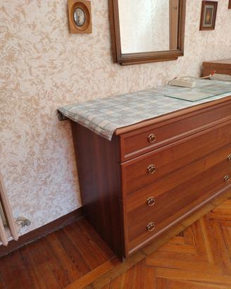 cassettiera con specchio