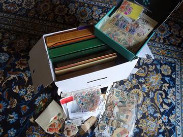 ITALIA DAL 1945 AL 1980 IN SCATOLONE 11 KG FRANCOB