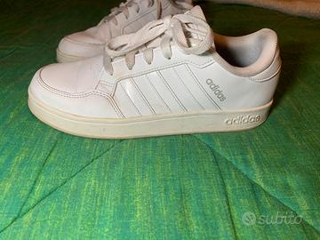 Scarpe Adidas bianche