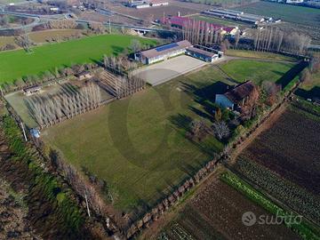 Terreno di 30000 m² a Bagnolo Mella