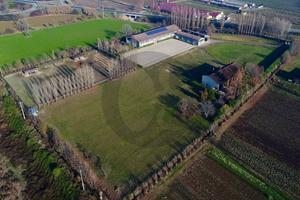 Terreno di 30000 m² a Bagnolo Mella