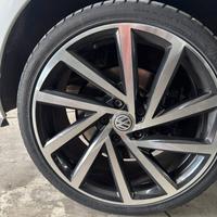 Cerchi e gomme Golf R 7 7.5 r 19
