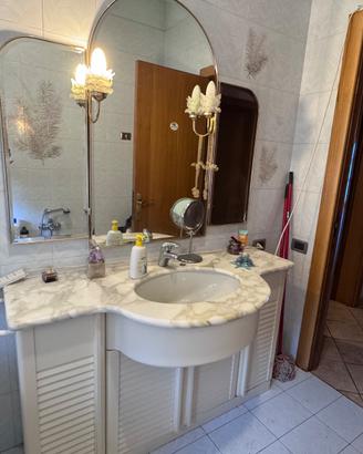 Mobile bagno di pregio