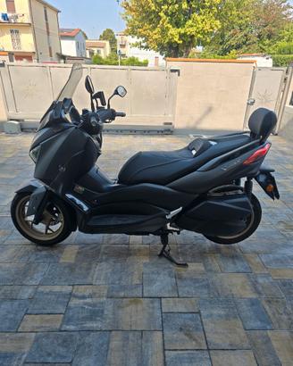 Yamaha XMAX 300 Tech MAX (2021) - Solo 9.600 km