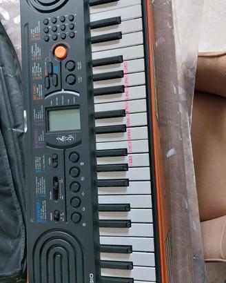 Pianola casio SA-76