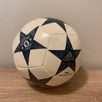 Adidas mini match ball MANCHESTER UNITED