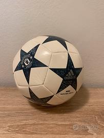 Adidas mini match ball MANCHESTER UNITED