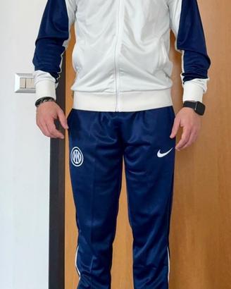 Tuta inter
