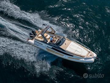 Solemar 33 SE con 2 x 300 HP Mercury