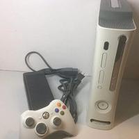Xbox 360 Pro con HD60gb. + adattatore WIFI USB
