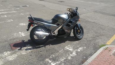 Honda VFR 750 F