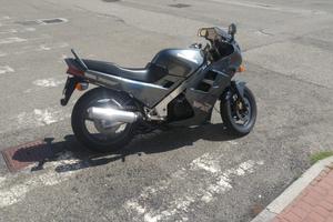 Honda VFR 750 F