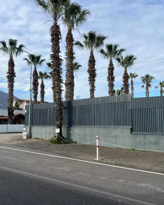 PIAZZALE DI 9.500 MQ CON CAPANNONE DI 300 MQ