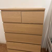 cassettiera con sei cassetti