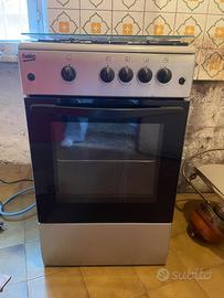 Cucina Beko piano cottura e forno