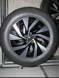 4 cerchi e 4 gomme originali Volkswagen Tiguan