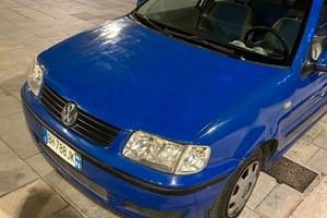 auto usata o per pezzi di ricambio 