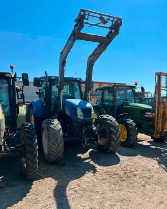 New Holland T 6050 usato