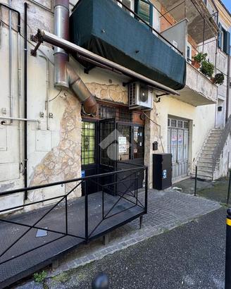 NEGOZIO A ARICCIA