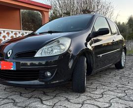 Renault Clio 1.2 turbo gpl