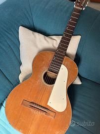 Chitarra acustica Mogar Anni '50