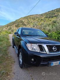 NISSAN NAVARA D40 