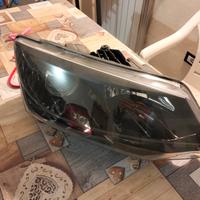 faro anteriore dx Skoda fabia 
