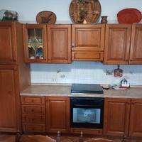 Cucina in legno castagno lung. 3m