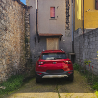 Casa indipendente con posto auto privato