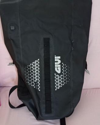 ZINO GIVI 35 L.