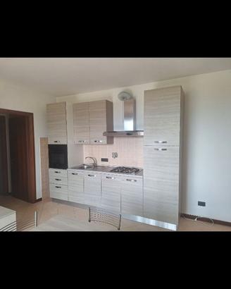 Cucina 3 metri disponibile da novembre