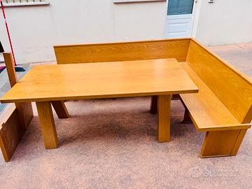 Si vende tavola per taverna in legno massiccio